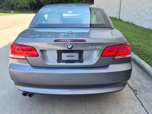 Used 2010 BMW 328i Convertible RWD image 10