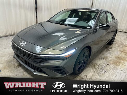 New 2026 Hyundai Elantra SEL Sport Premium image 3