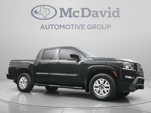 Used 2022 Nissan Frontier SV w/ Technology Package RWD image 24