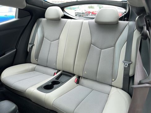 Used 2013 Hyundai Veloster w/ Style Pkg FWD image 17