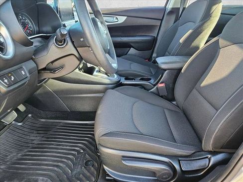 Used 2024 Kia Forte LXS w/ LXS Technology Package image 14