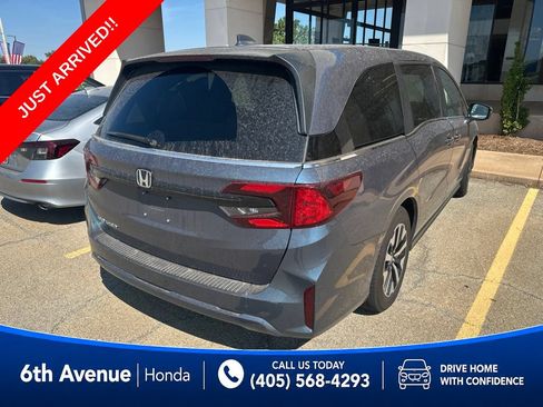Used 2025 Honda Odyssey EX-L image 2