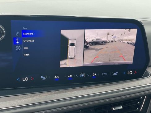 Used 2025 Chevrolet Tahoe LT AWD/4WD image 13