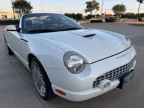 Used 2002 Ford Thunderbird RWD image 9
