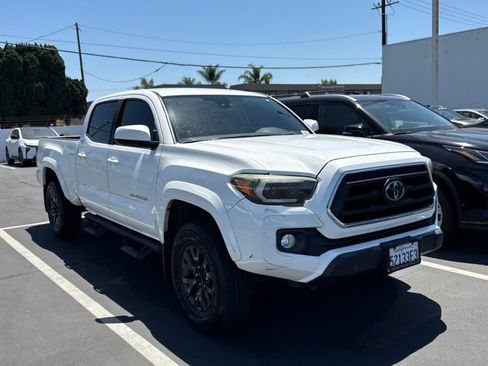 Used 2021 Toyota Tacoma SR5 RWD image 1