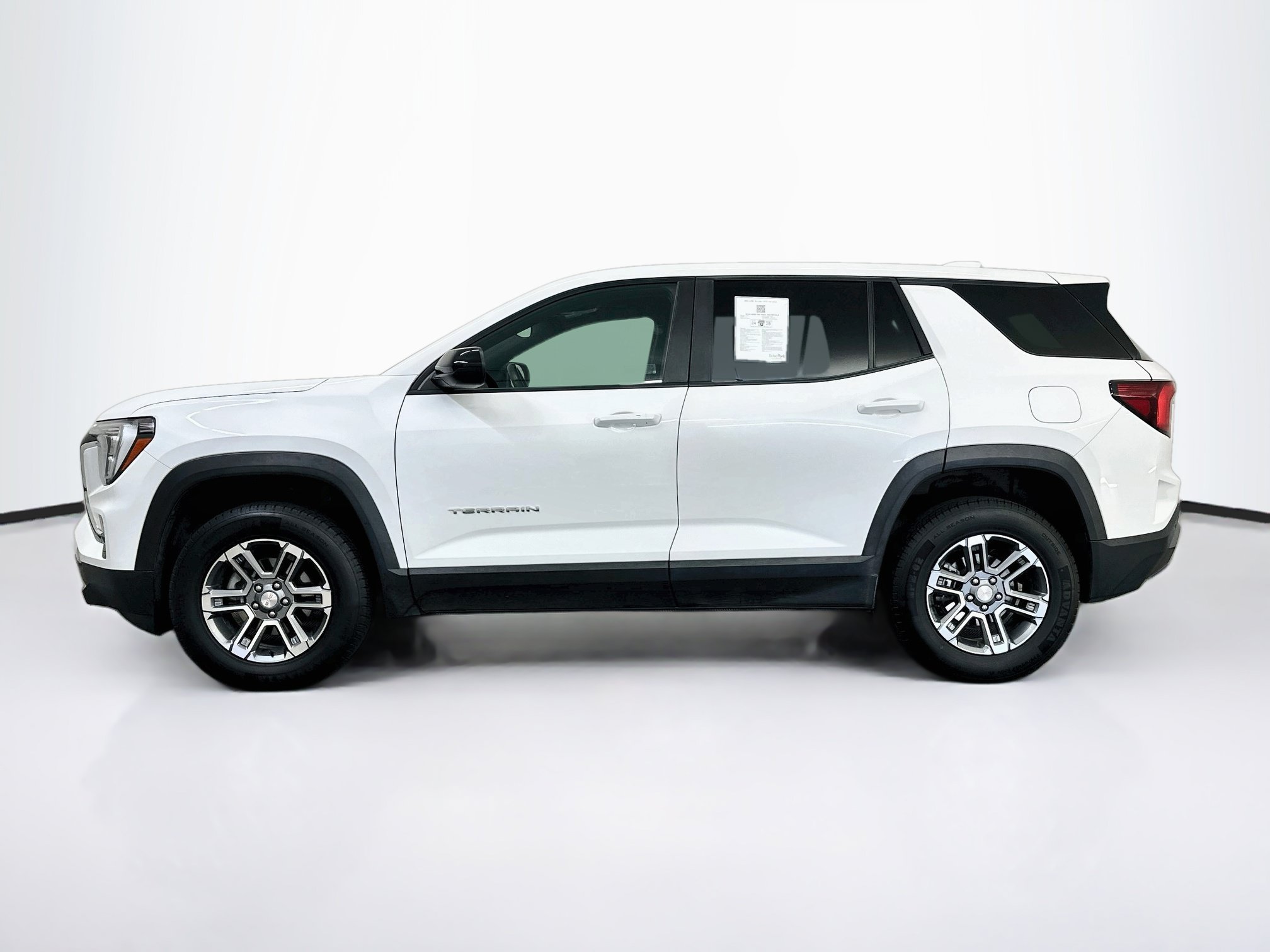Used 2025 GMC Terrain Elevation AWD/4WD image 4