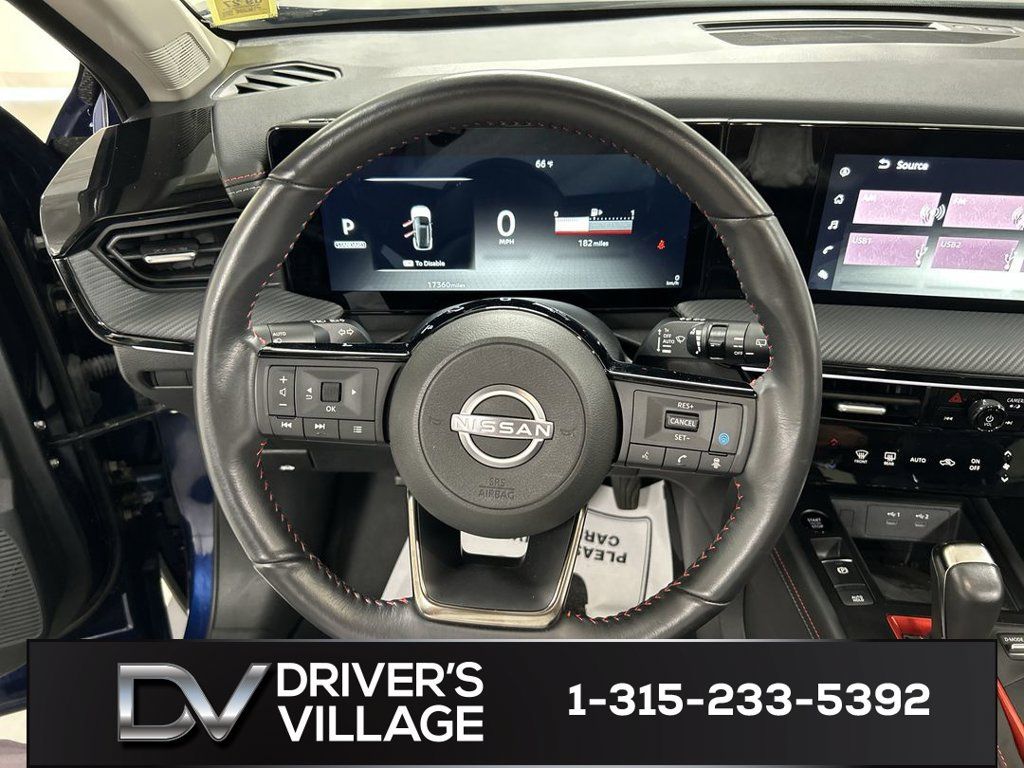 Used 2025 Nissan Kicks SR w/ SR Premium Package AWD/4WD image 4