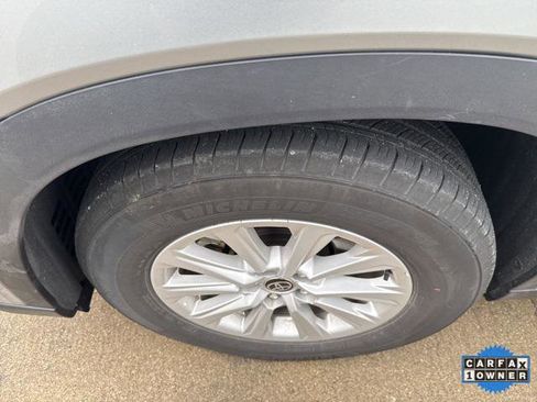 Certified 2024 Toyota Grand Highlander XLE image 37