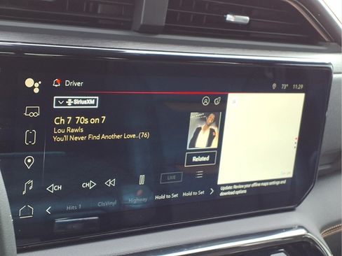 Used 2025 GMC Sierra 1500 AT4 w/ AT4 Premium Package AWD/4WD image 26
