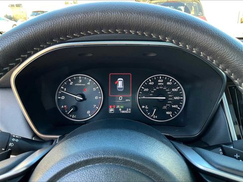 Used 2025 Subaru Outback Limited image 38