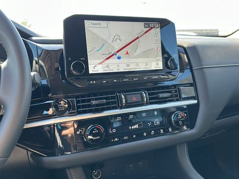 New 2025 Nissan Pathfinder SL image 21