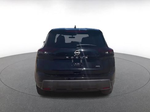 Used 2025 Nissan Rogue SV image 12