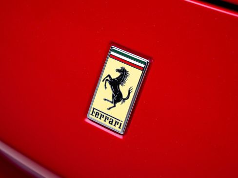 Used 2018 Ferrari 488 GTB RWD image 15