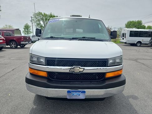 Used 2015 Chevrolet Express 3500 LT w/ LT Preferred Equipment Group RWD image 3