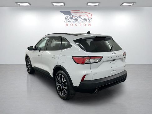 Used 2022 Ford Escape SE w/ SE Sport Appearance Package AWD/4WD image 6