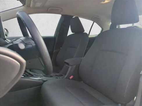 Used 2024 Toyota Corolla LE image 17