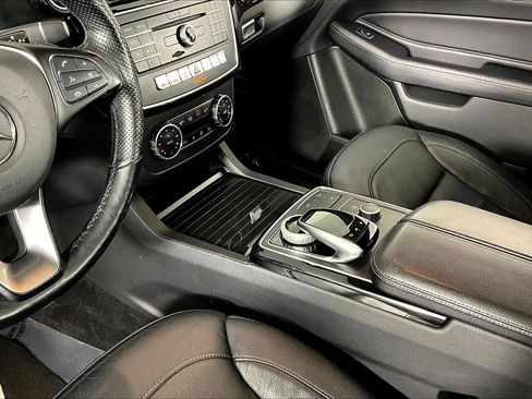 Used 2018 Mercedes-Benz GLE 550e 4MATIC image 18