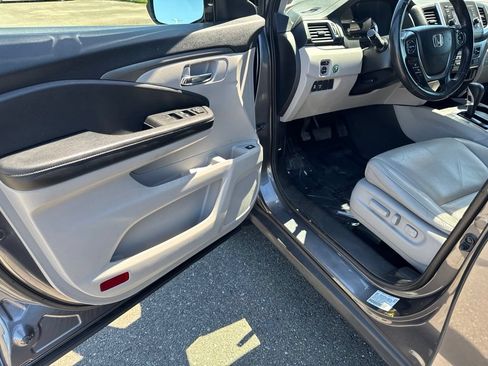 Used 2019 Honda Ridgeline RTL image 28