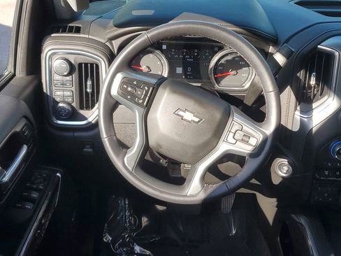 Certified 2022 Chevrolet Silverado 2500 LTZ w/ LTZ Plus Package image 18