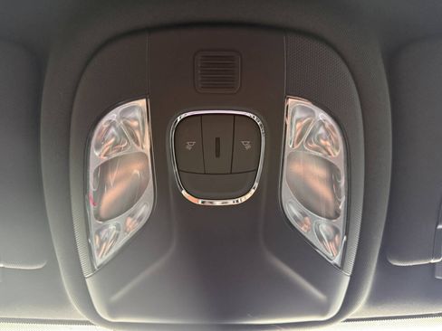 Used 2022 Jeep Compass Limited AWD/4WD image 16
