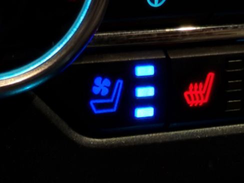 Used 2021 Ford Expedition Max XLT image 33