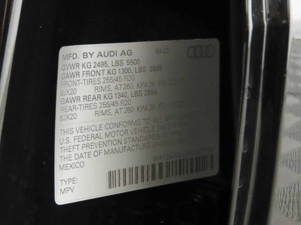 Certified 2025 Audi Q5 Premium Plus w/ Premium Plus AWD/4WD image 35