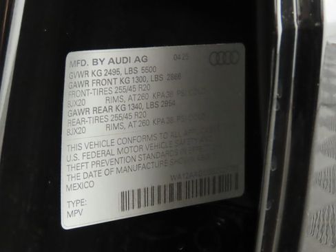 Certified 2025 Audi Q5 Premium Plus w/ Premium Plus AWD/4WD image 35