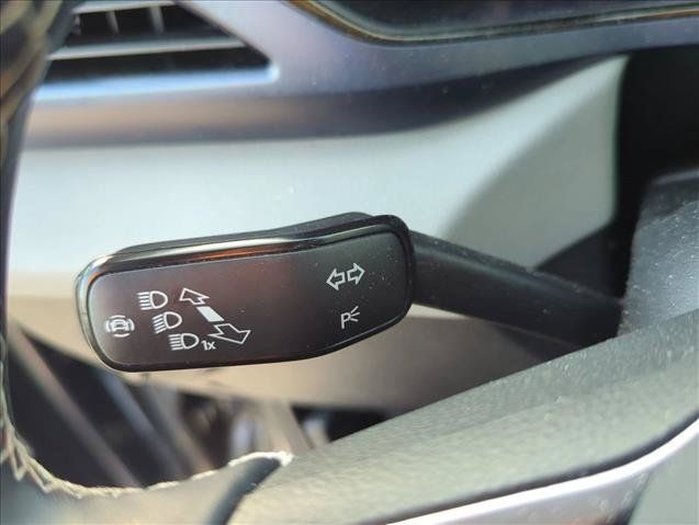Used 2023 Volkswagen Taos SE FWD image 15