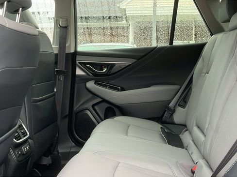 Used 2022 Subaru Outback Limited XT image 21