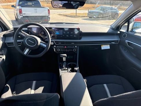 Certified 2026 Hyundai Sonata SE FWD image 9
