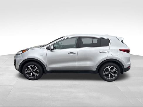 Used 2020 Kia Sportage LX image 11