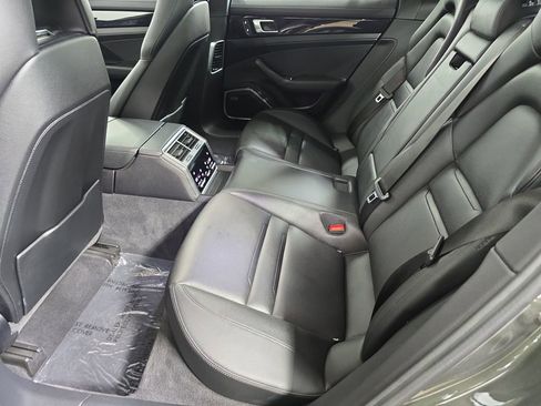 Certified 2023 Porsche Panamera 4 Platinum Edition AWD/4WD image 24