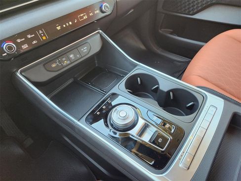 New 2026 Kia Carnival EX image 15