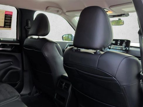 Used 2024 Mitsubishi Outlander 4WD Plug-In Hybrid image 19