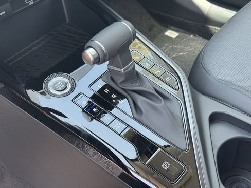 New 2025 Kia Niro SX image 27