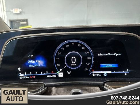 Used 2023 Cadillac Escalade ESV Premium Luxury AWD/4WD image 9