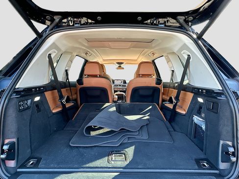 Certified 2022 BMW X7 xDrive40i w/ Premium Package image 28