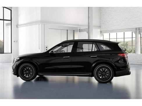 New 2026 Mercedes-Benz GLC 43 AMG 4MATIC image 33