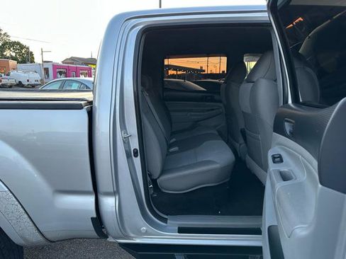 Used 2013 Toyota Tacoma 4x4 Double Cab w/ TRD Sport Pkg image 16