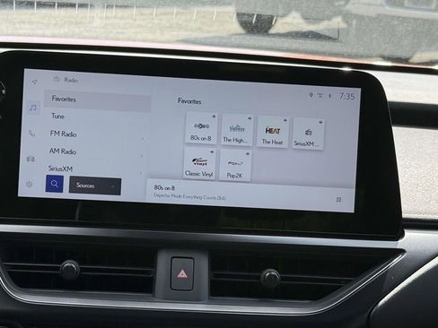 Used 2025 Lexus UX 300h AWD image 10