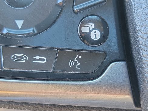 Used 2017 Honda CR-V EX image 29