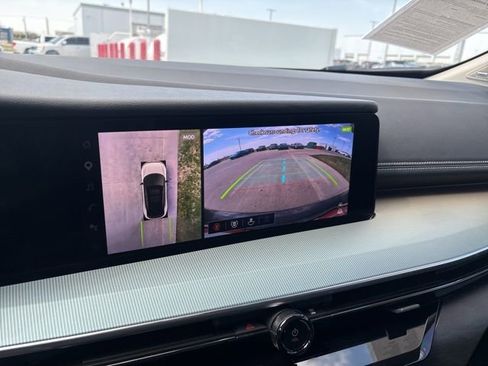 Used 2025 Nissan Murano SL AWD/4WD image 13