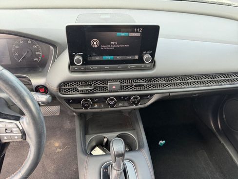 Used 2024 Honda HR-V Sport image 12