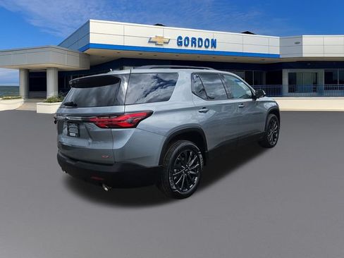 Certified 2023 Chevrolet Traverse RS FWD image 7