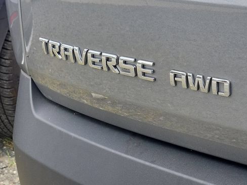 Used 2023 Chevrolet Traverse LT AWD/4WD image 36