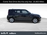 Used 2023 Kia Soul LX image 2