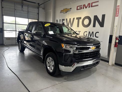 Used 2024 Chevrolet Silverado 1500 LT w/ Protection Package image 2