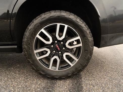 Used 2021 GMC Yukon AT4 w/ AT4 Premium Package image 38