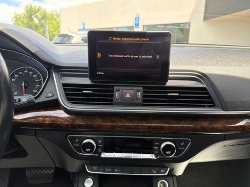Used 2018 Audi Q5 2.0T Premium w/ Convenience Package AWD/4WD image 27