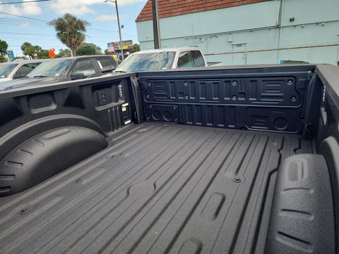 New 2025 Ford F350 Lariat w/ Lariat Ultimate Package image 18